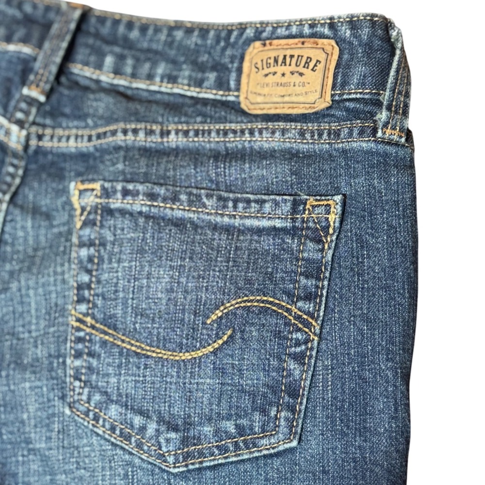 Vintage 2000's Signature Levi Strauss LowRise Bootcut Jeans Medium Wash 8M Women - Picture 5 of 8